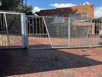  of property in Glenvista