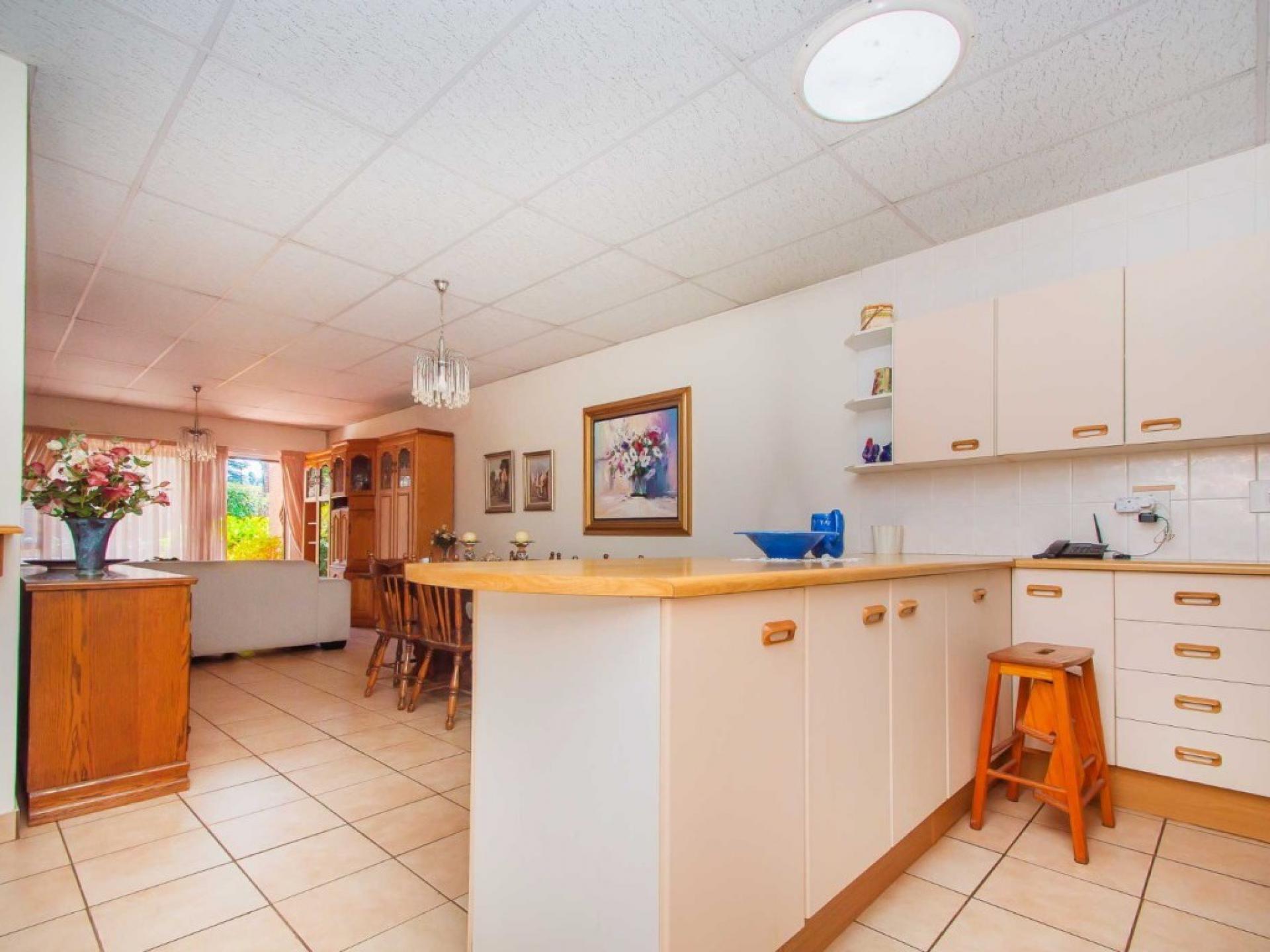  of property in Wilropark