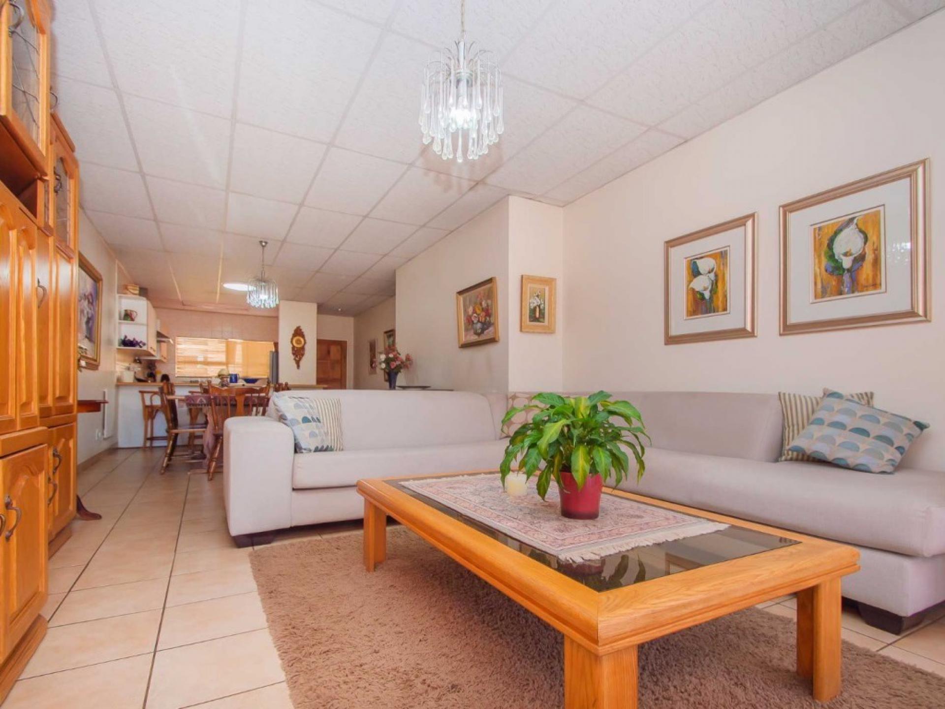  of property in Wilropark