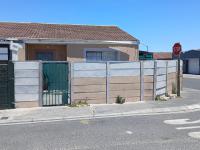 3 Bedroom 1 Bathroom House to Rent for sale in Beacon Valley