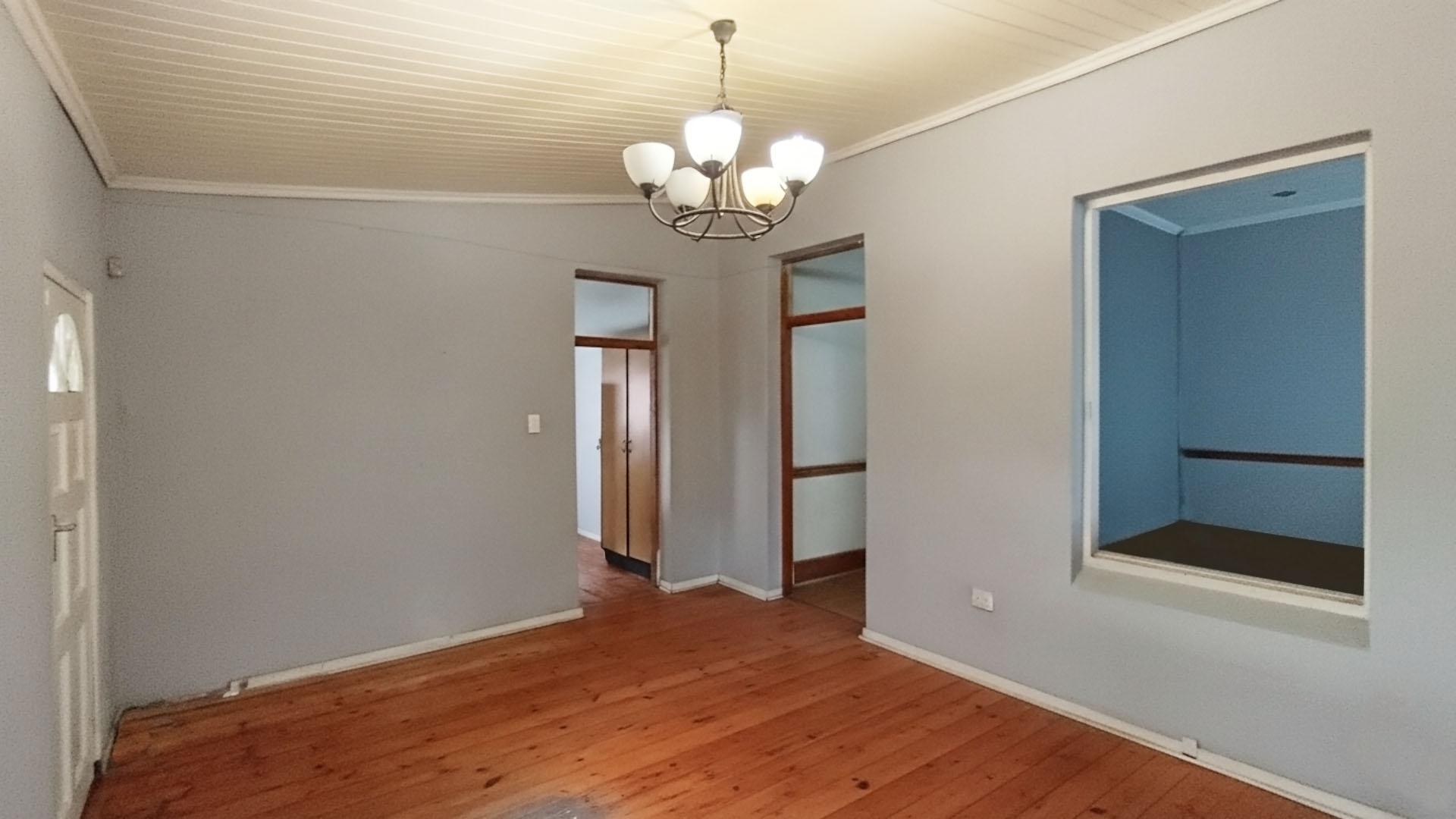 Dining Room - 21 square meters of property in Musgrave