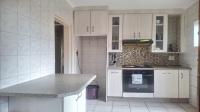 Kitchen of property in Creswell Park