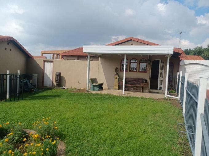 3 Bedroom House to Rent in Ormonde - Property to rent - MR702251