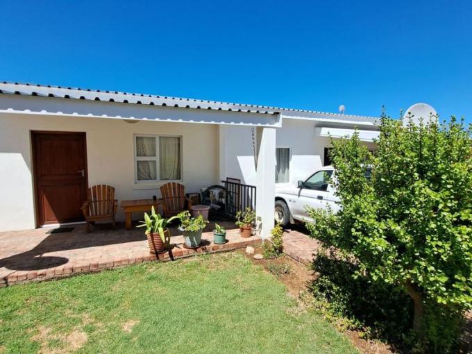 1 Bedroom Apartment for Sale For Sale in Oudtshoorn - MR702256