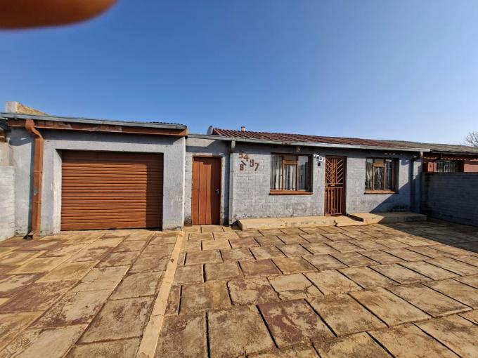 2 Bedroom House for Sale For Sale in Dobsonville - MR702262