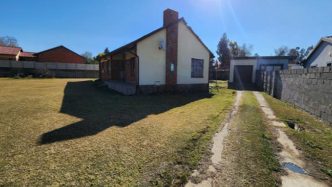 SA Home Loans Sale in Execution 3 Bedroom House for Sale in Ncandu Park - MR702297