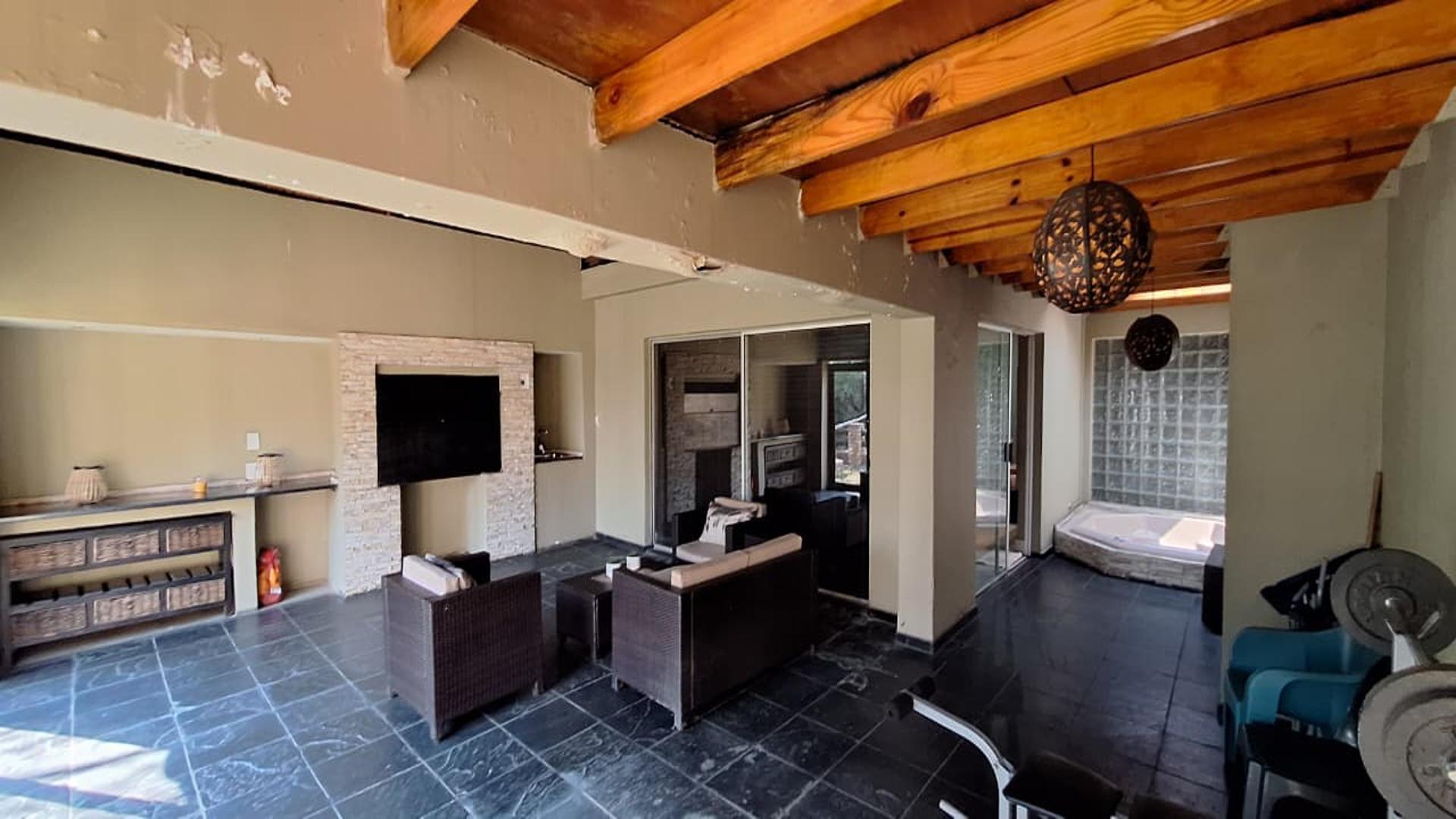 Patio - 79 square meters of property in Sunair Park