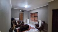Lounges - 69 square meters of property in Sunair Park