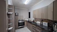 Kitchen - 21 square meters of property in Sunair Park