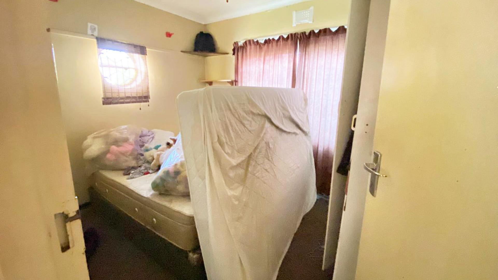 Bed Room 3 of property in Westonaria