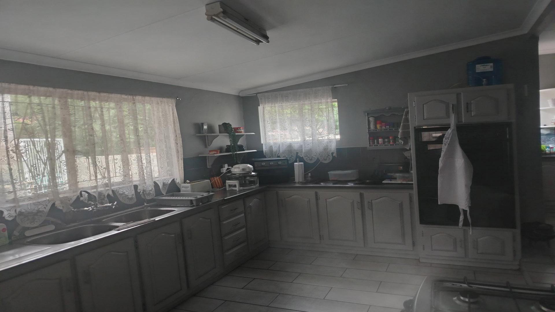 Kitchen of property in Sasolburg