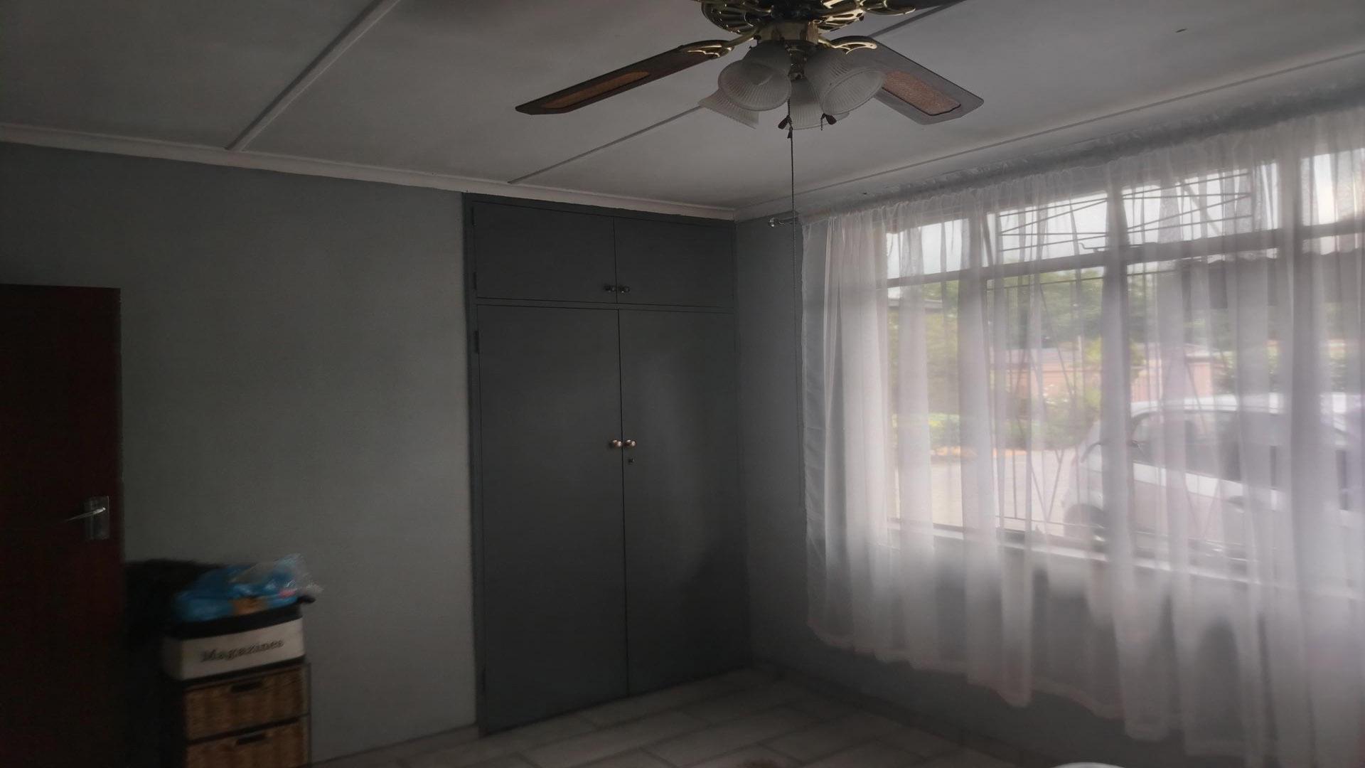 Bed Room 2 of property in Sasolburg