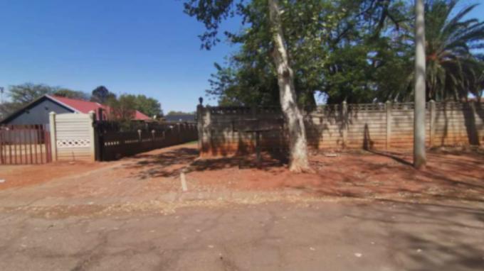SA Home Loans Sale in Execution 3 Bedroom House for Sale in Vanderbijlpark - MR702458