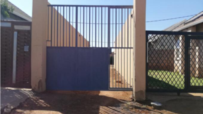 SA Home Loans Sale in Execution 2 Bedroom House for Sale in Evaton West - MR702491