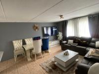  of property in Alan Manor