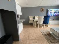  of property in Alan Manor