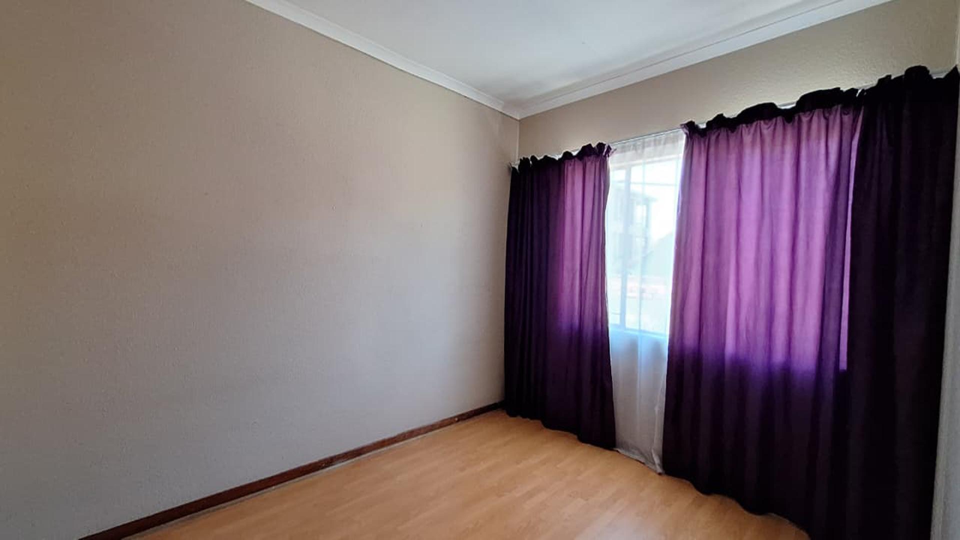Bed Room 2 - 15 square meters of property in Witfield