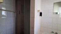 Bathroom 2 - 5 square meters of property in Lindhaven