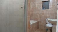 Bathroom 1 - 6 square meters of property in Bloubosrand