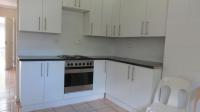 Kitchen - 25 square meters of property in Bloubosrand
