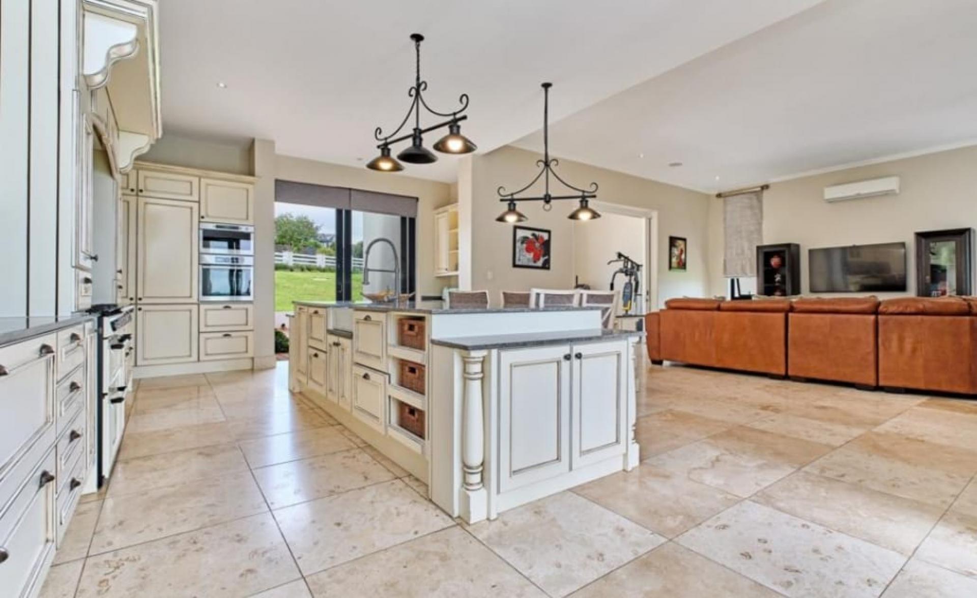  of property in Blue Hills