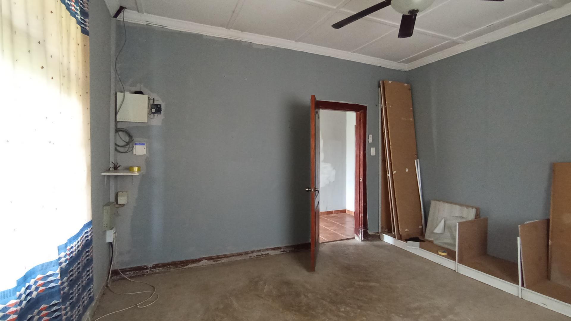 Bed Room 2 - 19 square meters of property in Villieria