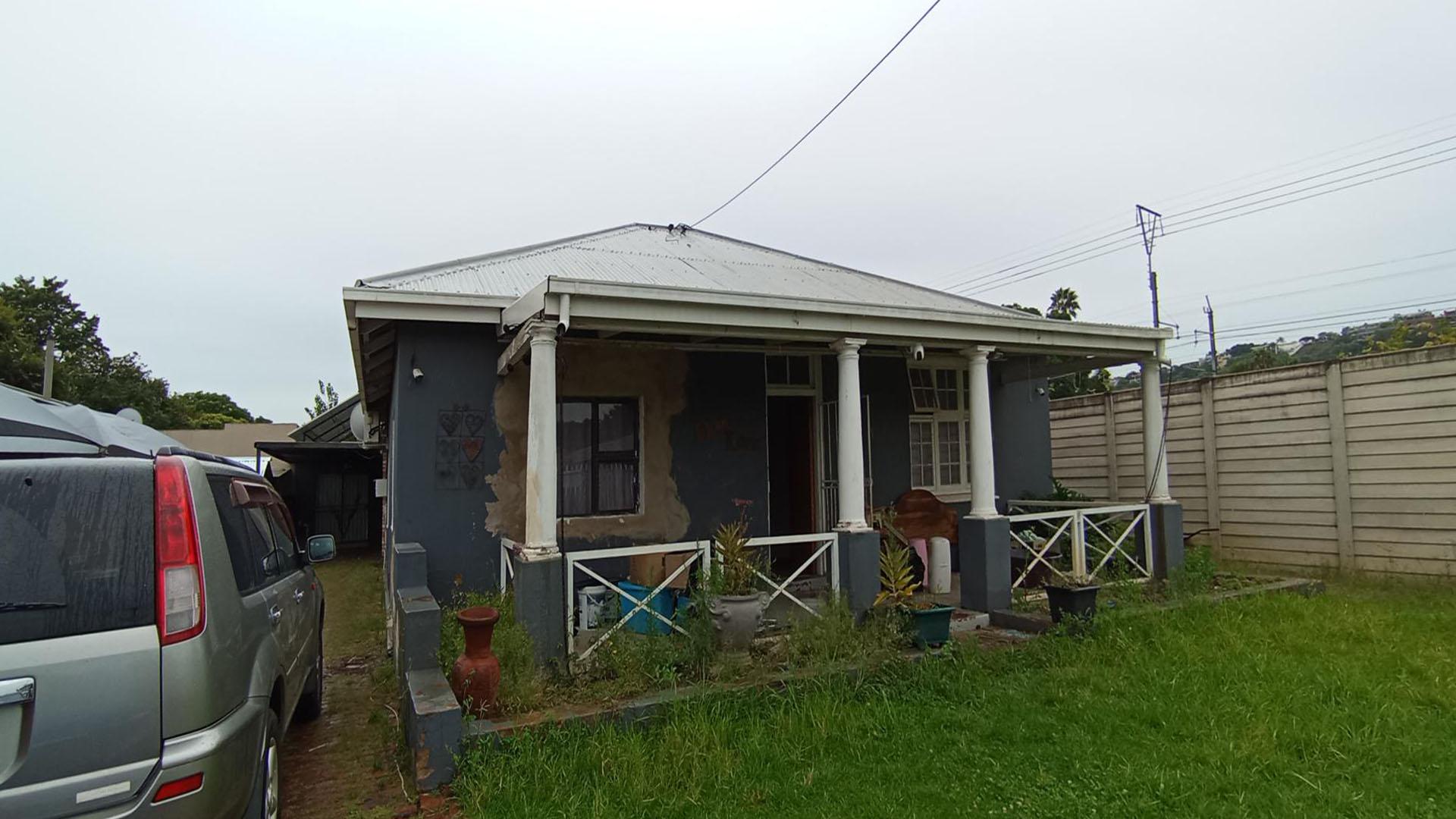 Front View of property in Villieria