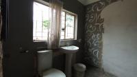 Bathroom 1 - 8 square meters of property in Villieria