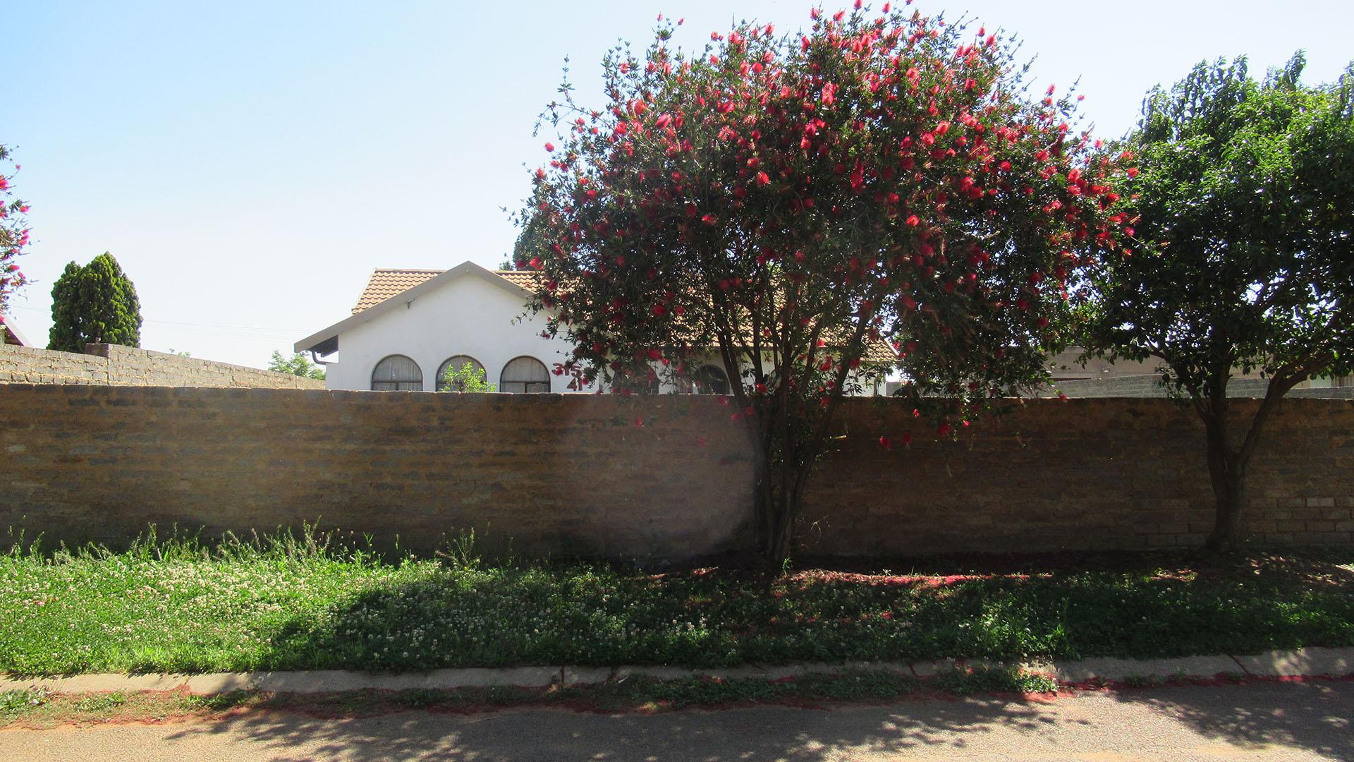 Front View of property in Lenasia South