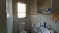 Main Bathroom - 4 square meters of property in Karenpark