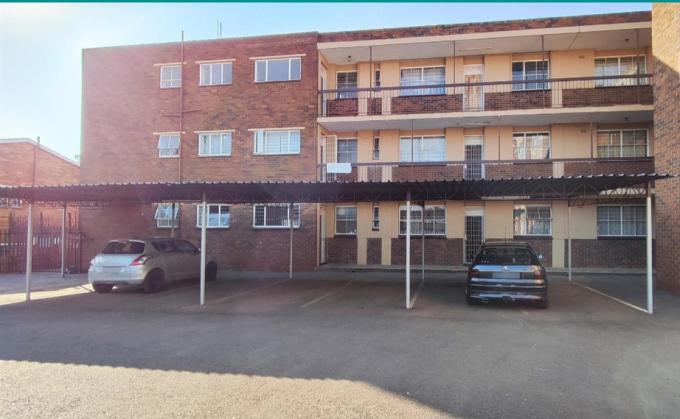 2 Bedroom Apartment for Sale For Sale in Kempton Park - MR702709