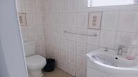 Bathroom 1 of property in Lovu