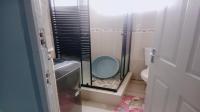 Bathroom 2 of property in Lovu