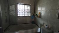 Bathroom 1 - 66 square meters of property in Cleland