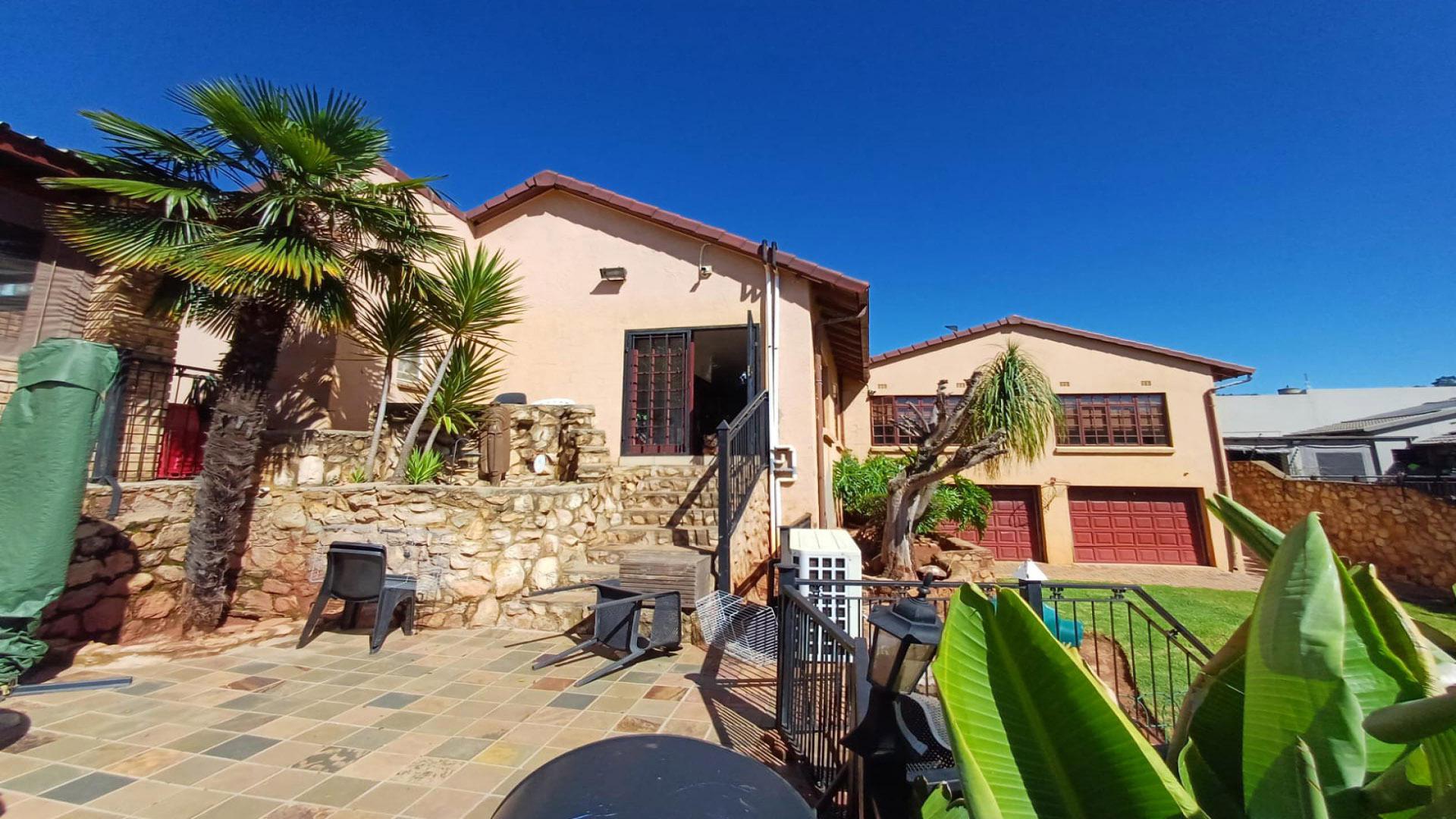 Backyard of property in Oakdene