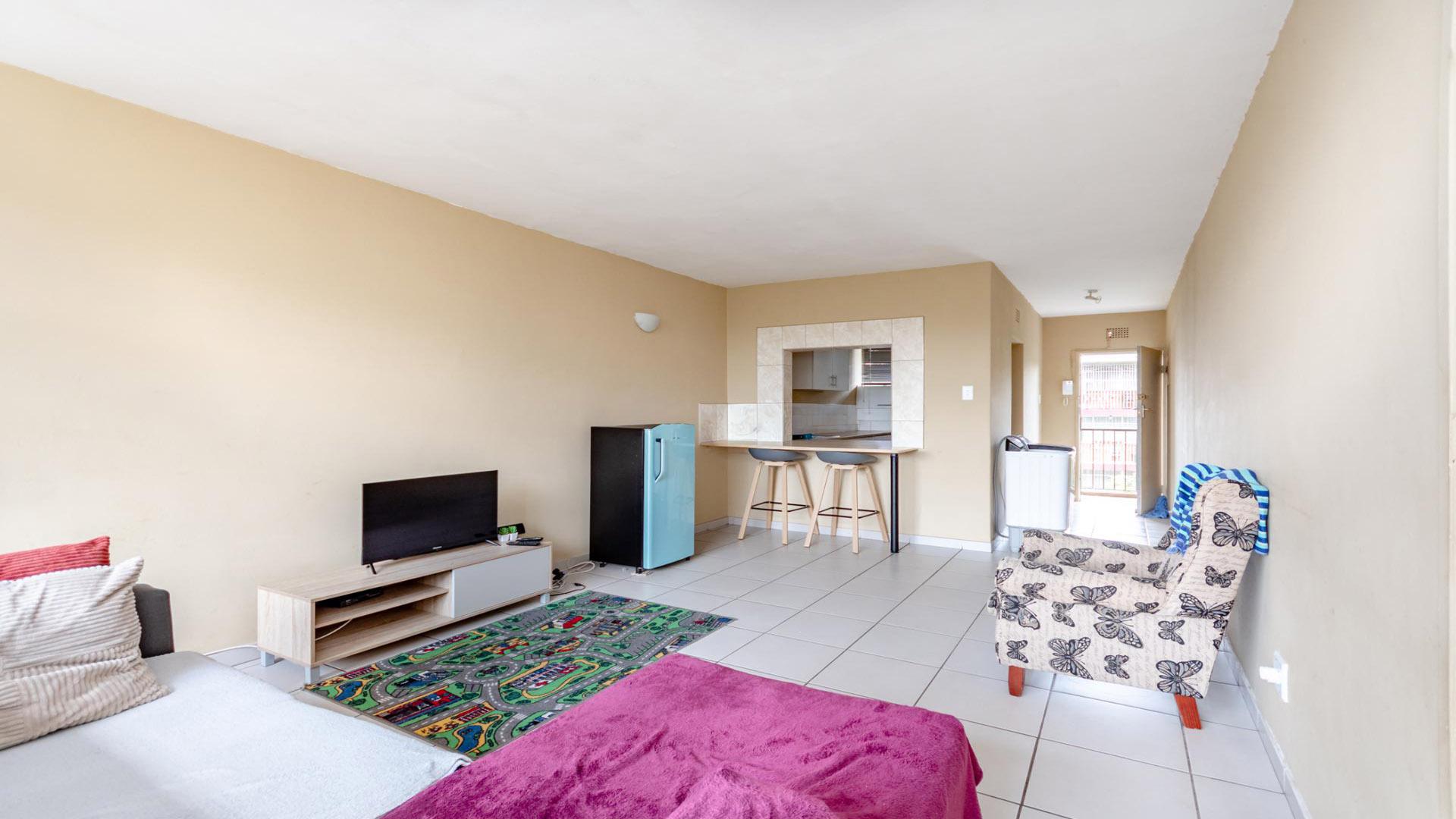 Lounges of property in Dinwiddie