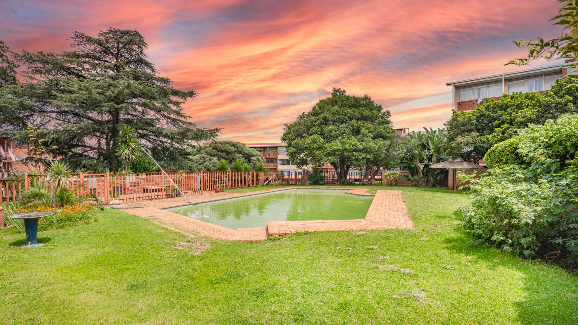 Swimming Pool of property in Dinwiddie