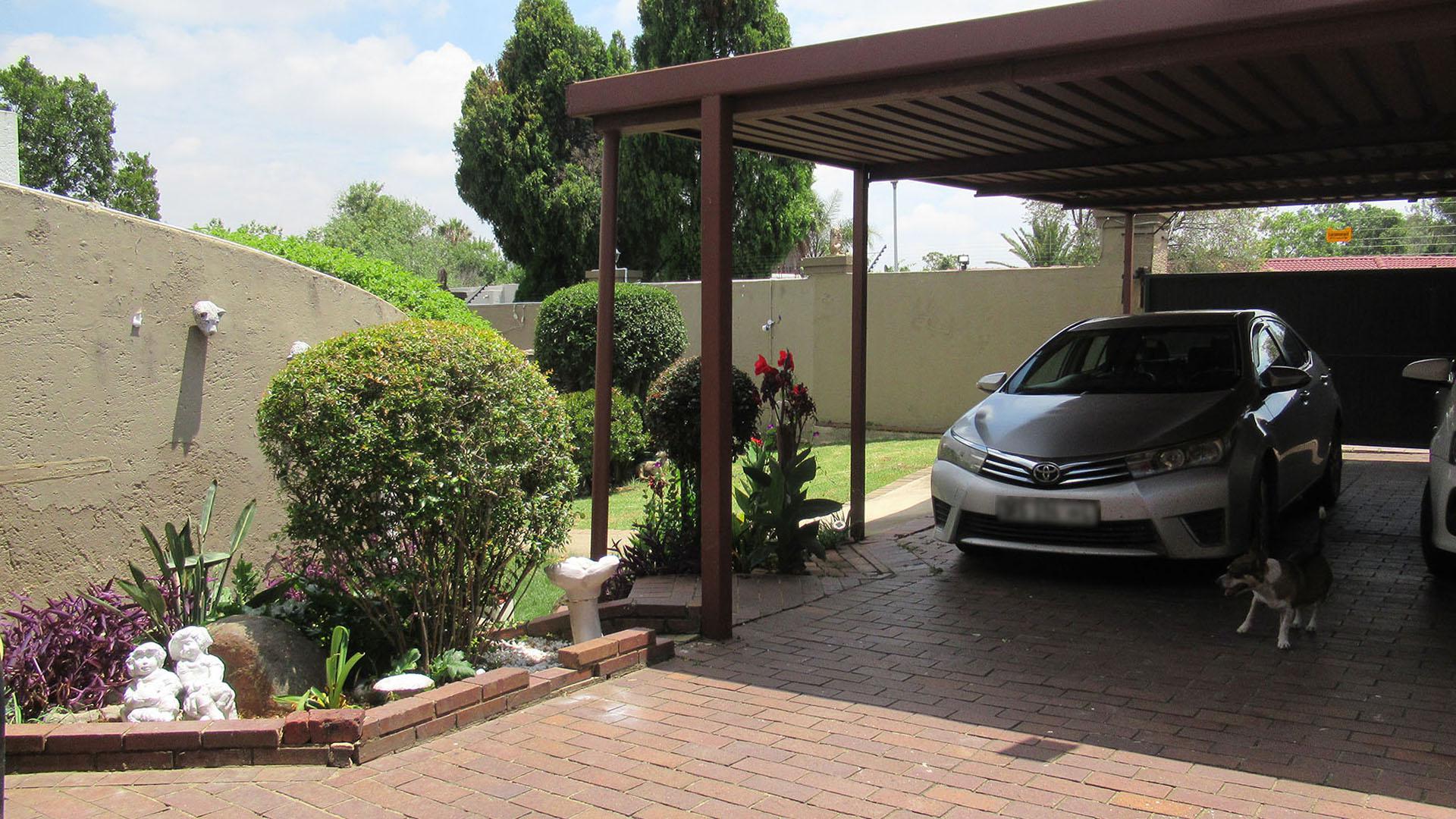 Front View of property in Randpark