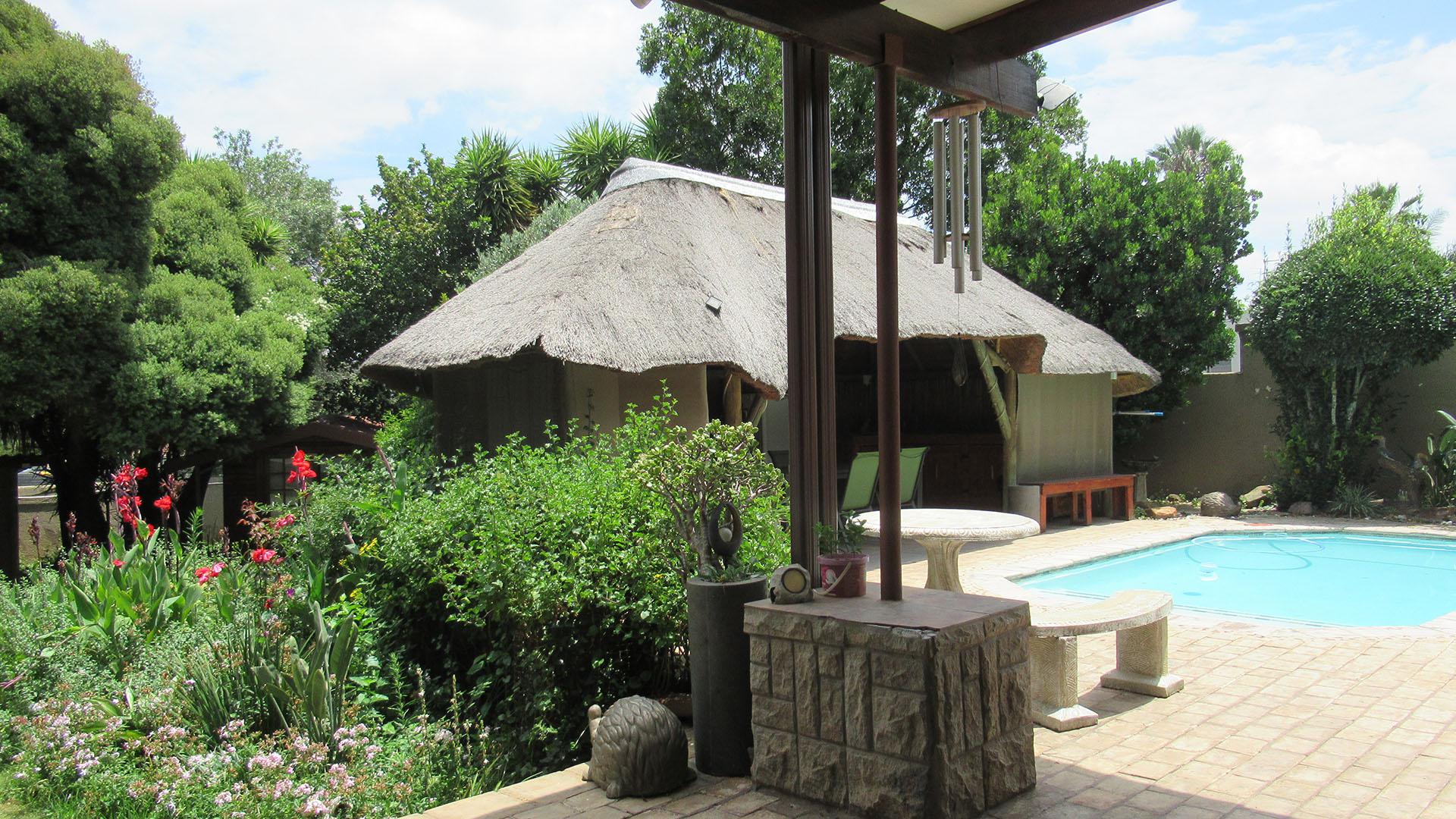 Patio - 22 square meters of property in Randpark