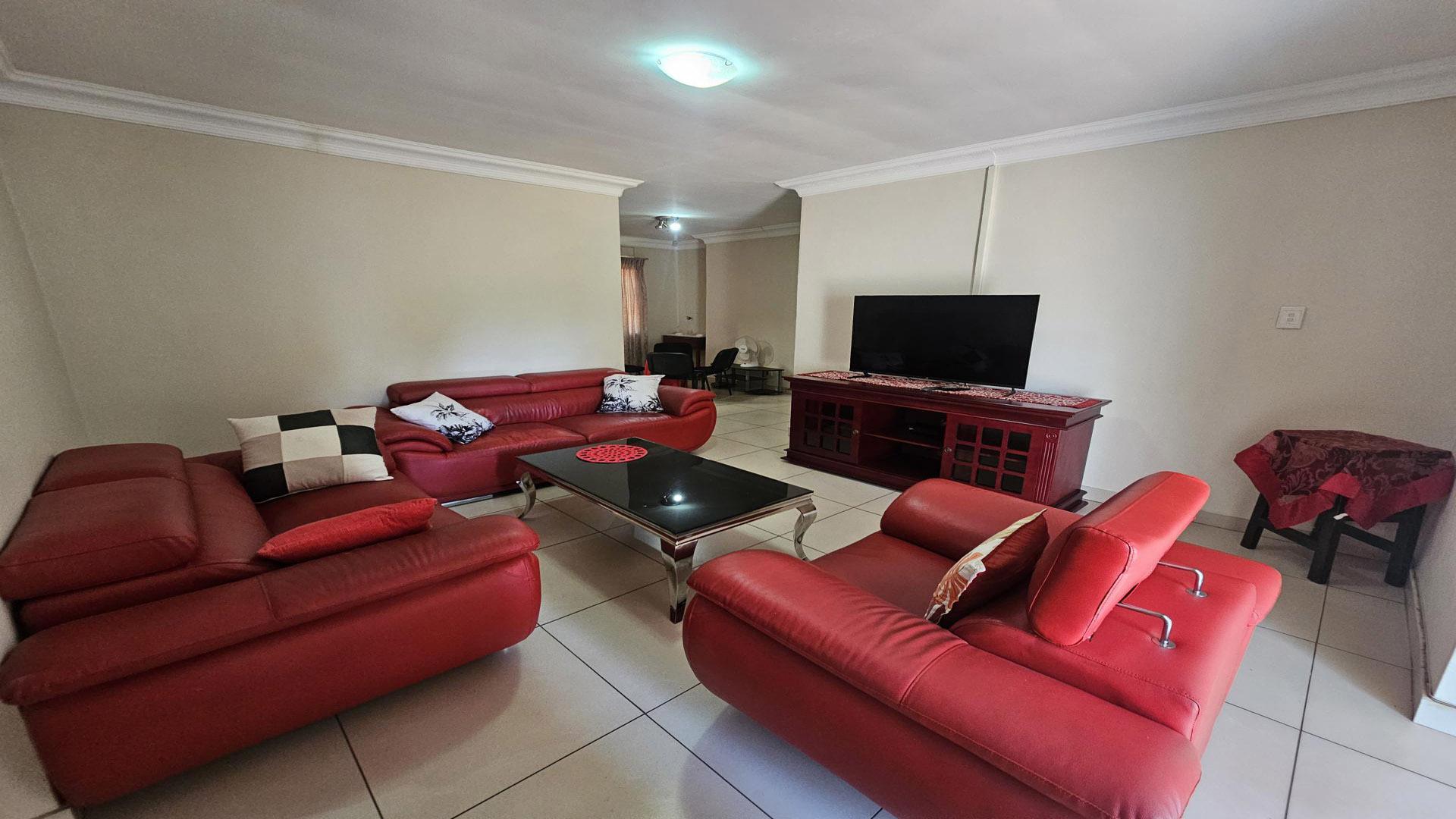 Lounges of property in New Germany 