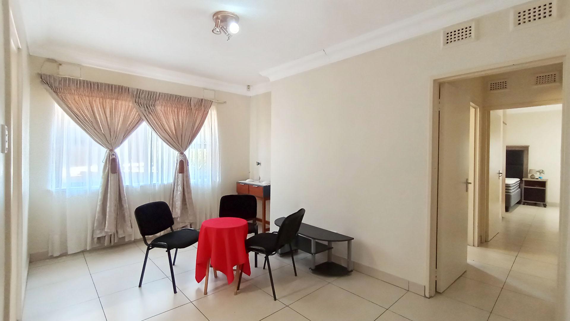 Dining Room - 36 square meters of property in New Germany 