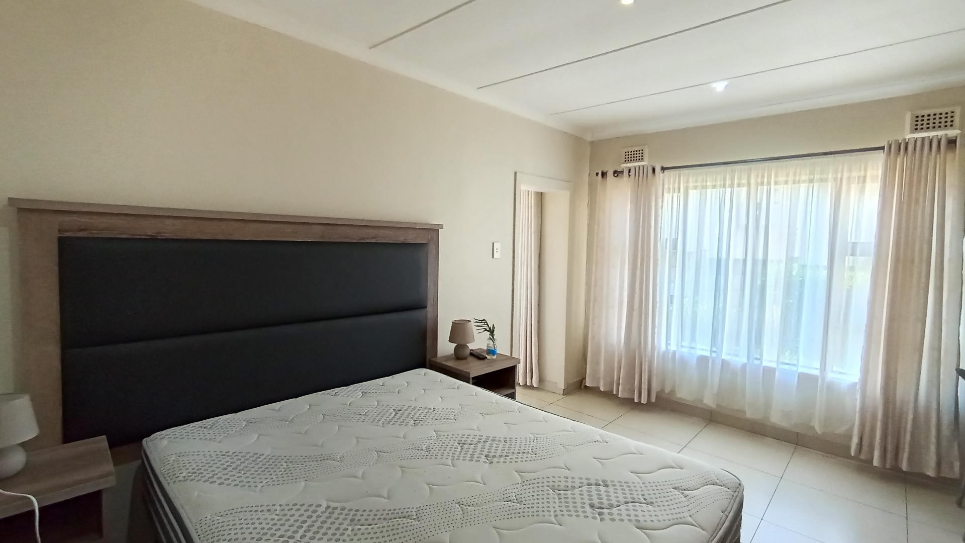 Main Bedroom - 18 square meters of property in New Germany 