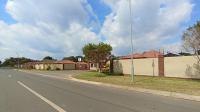 Front View of property in Heatherview