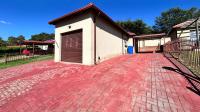 Front View of property in Heatherview