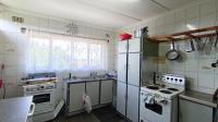 Kitchen - 16 square meters of property in Burlington Heights