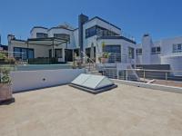  of property in Bloubergstrand