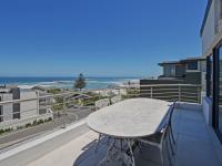  of property in Bloubergstrand