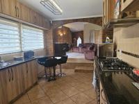  of property in Geelhoutpark