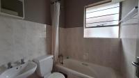 Main Bathroom - 4 square meters of property in Glen Marais
