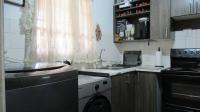 Kitchen - 7 square meters of property in Weltevreden Park